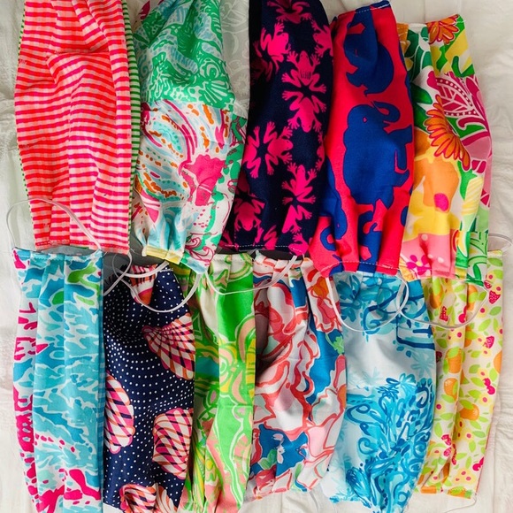 2 Lilly Pulitzer Authentic Fabric Face Masks - Picture 2 of 2